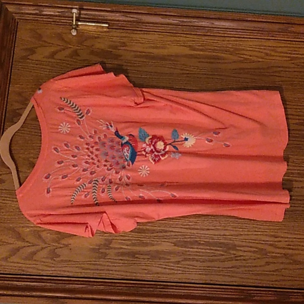 NWT Women's Johnny Was Los Angeles Grace Flutter Sleeve V Neck Tee - Picture 4 of 7